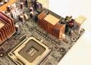 ATI RD600 DFI lANParty UT ICFX3200-T2R-G review benchmark and overclocking