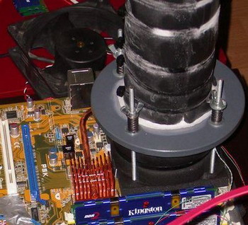 Core 2 duo E8500 under liquid nitrogen