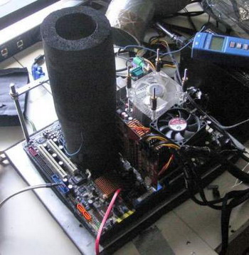 r600 radeon HD 2900 XT under liquid nitrogen